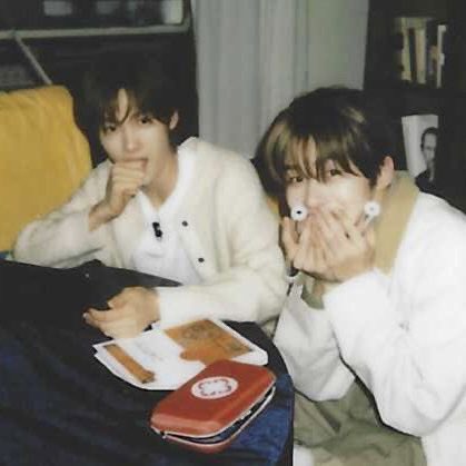 헨 tweet media