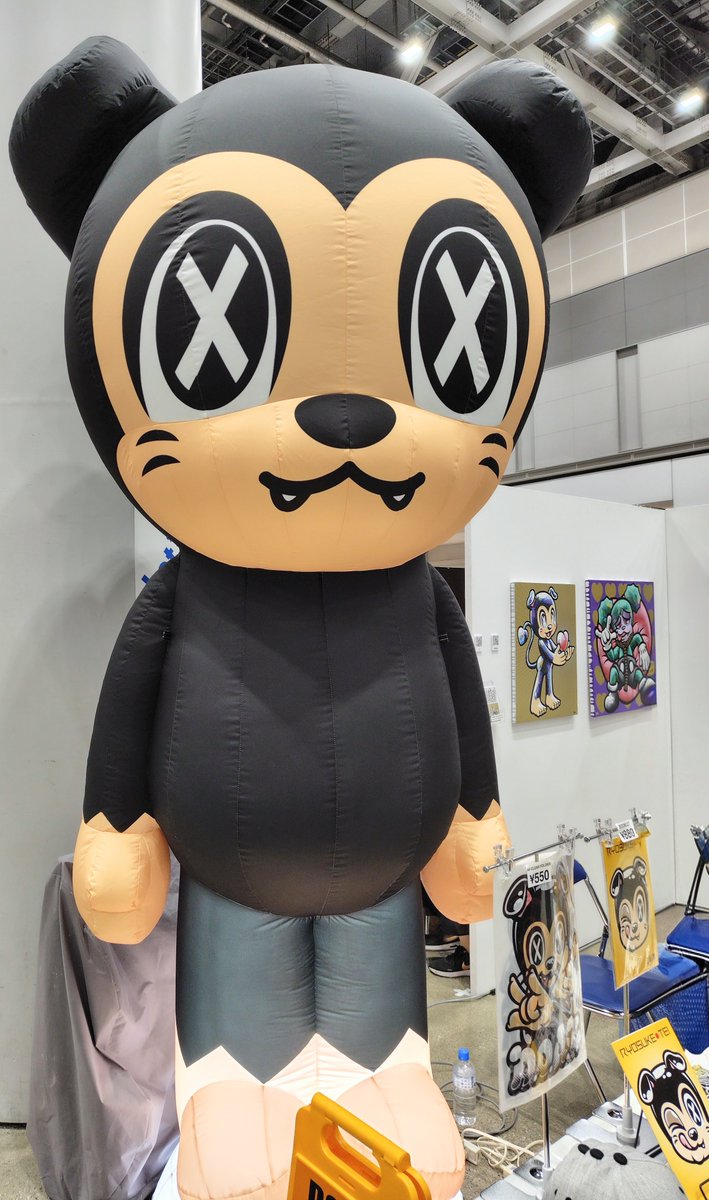 globe_freedom's tweet photo. デザフェス63
Teiさん@RyosukeTei 
D.O.A.T
初のソフビ化で大人気
気になっていた方も多いはず
シールやアクキーも一緒にお迎え
#デザフェス６３ https://t.co/xkxO0SAeMF