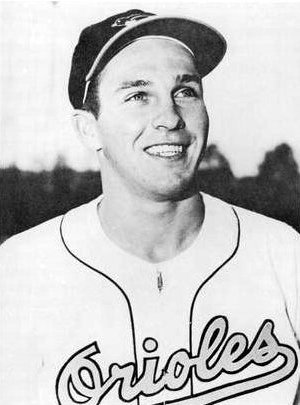 merlynbc's tweet photo. @gordmcintyre @Montreal_Expos Brooks Robinson..... even when he was a Vancouver Mountie... https://t.co/npTfiAPBLc