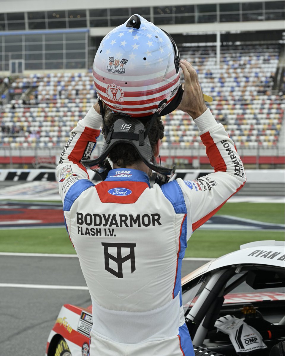 DrinkBODYARMOR's tweet photo. 🇺🇸 RACE DAY 🇺🇸
@Blaney @Team_Penske https://t.co/Kh7ia9juXp