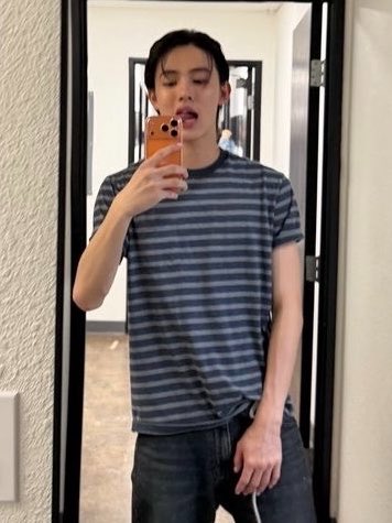 key🦷 tweet media