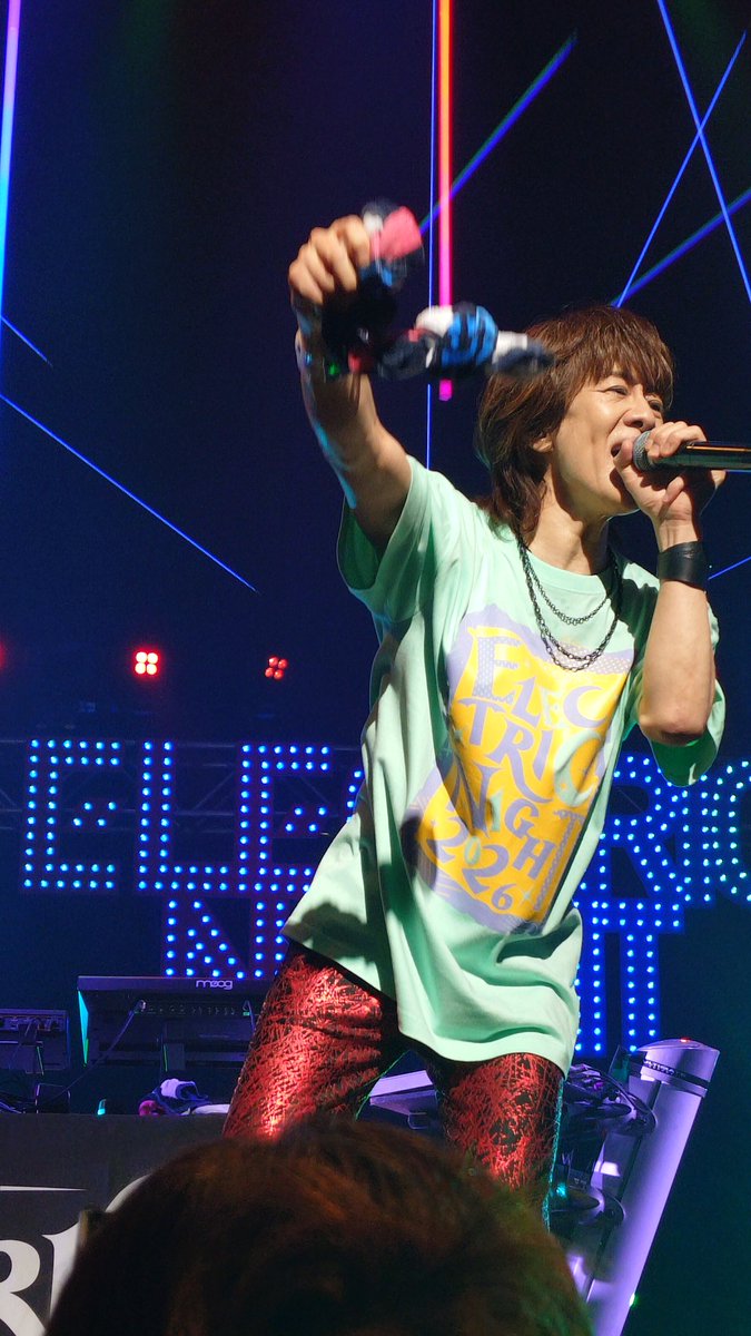 axscbt's tweet photo. エレナイ大阪お疲れ様でした！なんと2列目センターに恵まれまして、拙いながらも頑張って撮りました。遠路遥々やって来て本当によかった！ささやかですが少しずつシェアします。とりあえず撮って出し厳選access。
#エレナイネタバレ26 https://t.co/pZu6rdMbyP