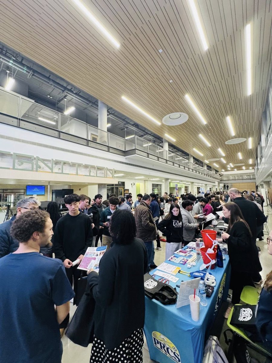 joinnest4's tweet photo. It was #great connecting with #students at the @LCPSOfficial  CTE Fair!🎓Loved sharing how #NEST4US builds real-world skills through #servicelearning, #leadership development &amp; #internship pathways. #Summer #internship apps are still open! #Apply here: https://t.co/HN258UUTrG https://t.co/jb7CQJcU8R