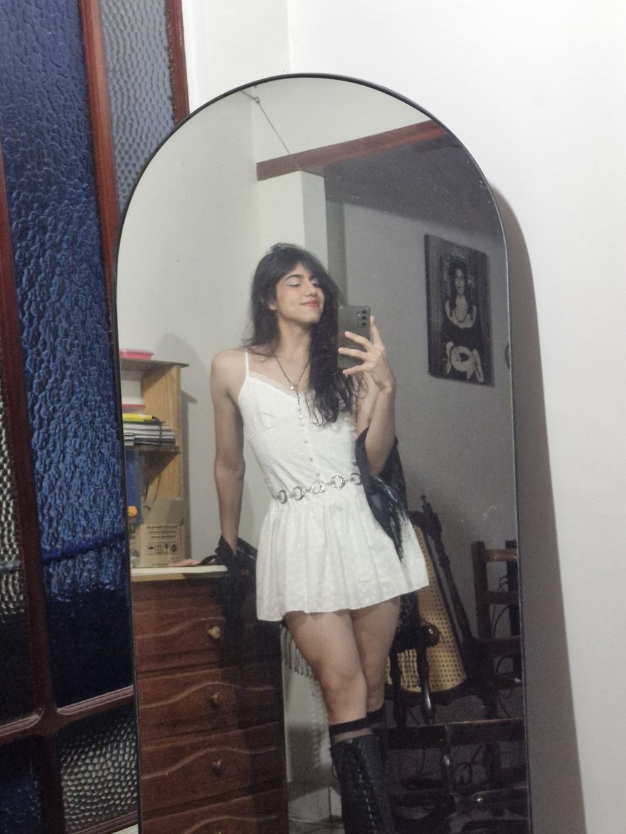 RitsuNamines2's tweet photo. Estava muy gatita ontem https://t.co/BqXoJJrgUm