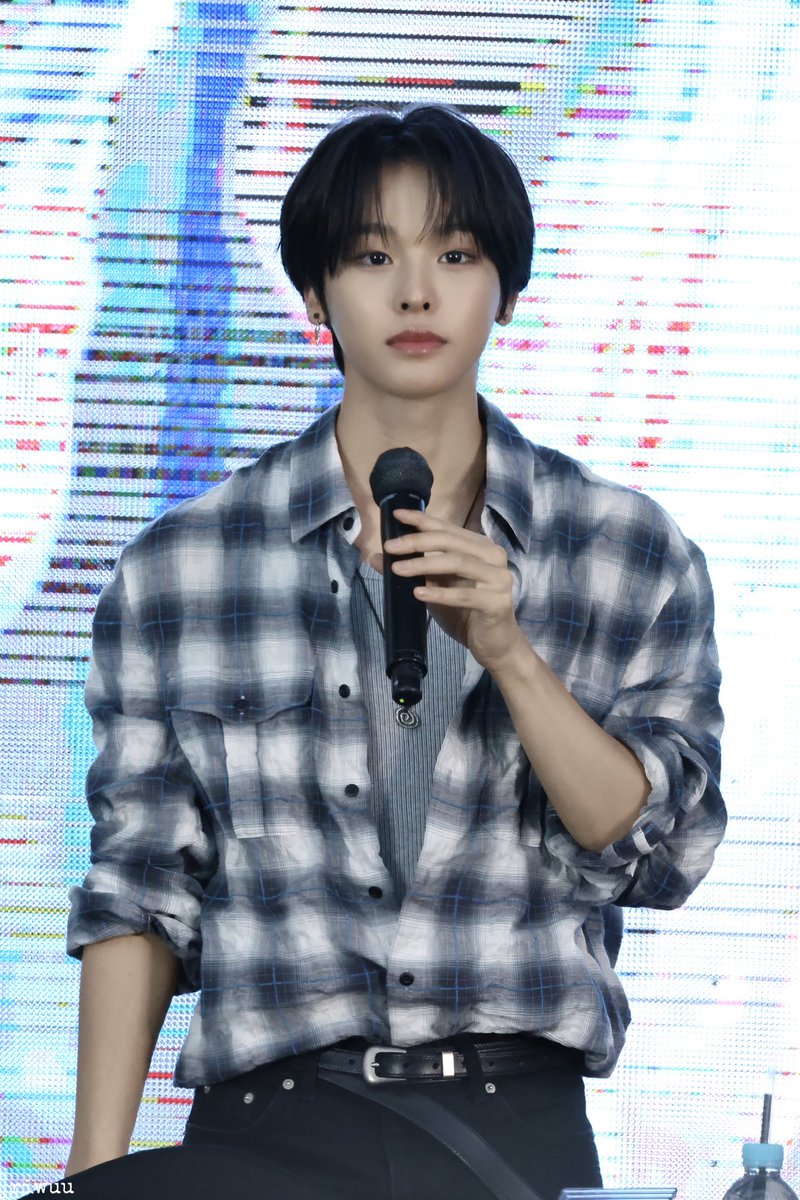 sauce_122's tweet photo. 리쿠 많이컸네진짜..🥹 https://t.co/TNv9vAA3au
