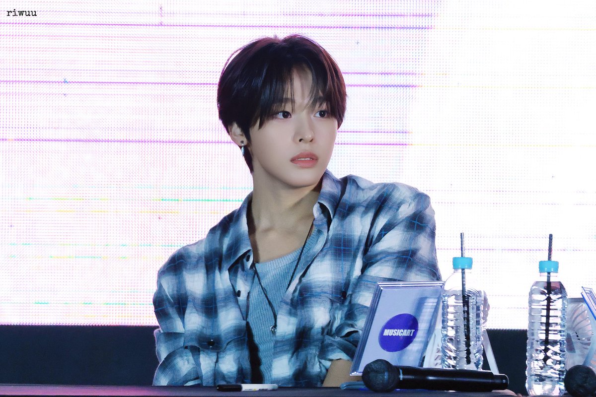 sauce_122's tweet photo. 리쿠 많이컸네진짜..🥹 https://t.co/TNv9vAA3au