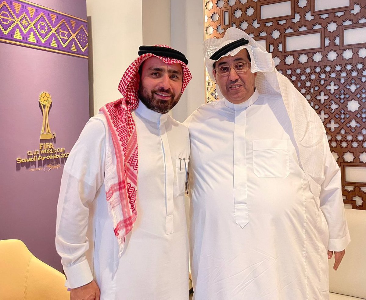 مُـلهِـم tweet media