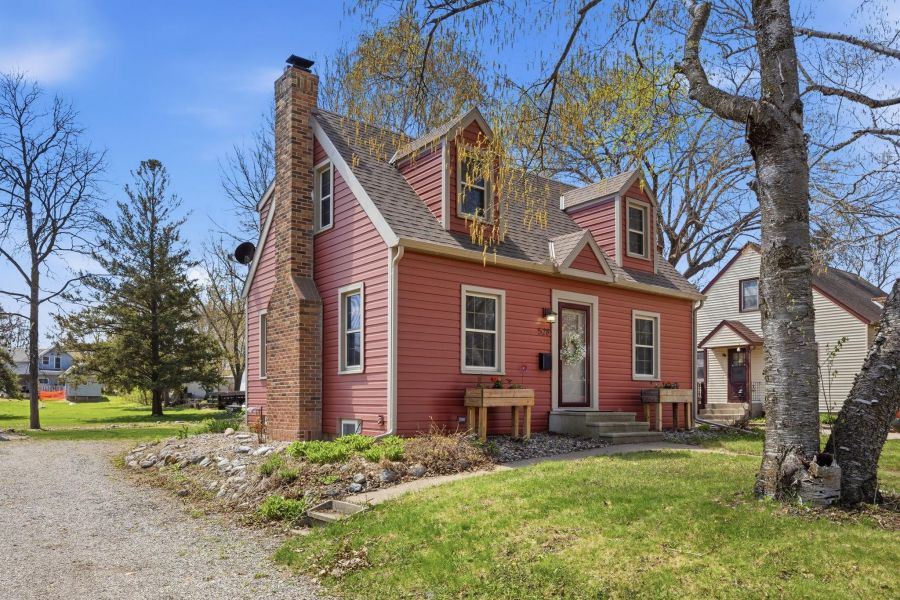 mnhometown's tweet photo. Hometown Realty Featured 2026 Property of the Week 22. 528 Harmony Lane SW, Hutchinson, MN. MLS# 7063787.
#hometownrealty #hutchinsonmnrealtors #homesforsalehutchinson #housesforsalehutchinson #realestatehutchinson 
https://t.co/wvvO35aJJO https://t.co/IA51561TIn