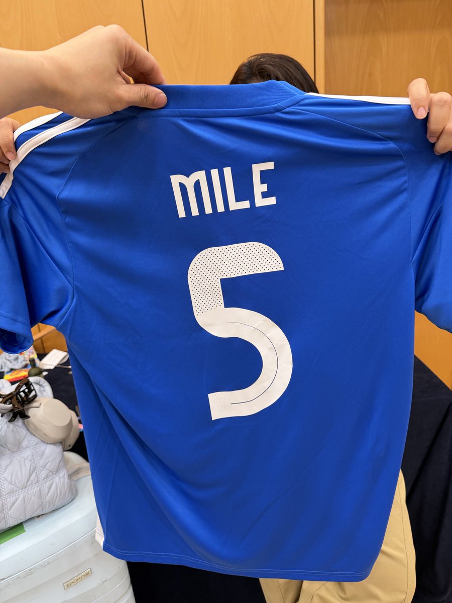 mile phakphum tweet media