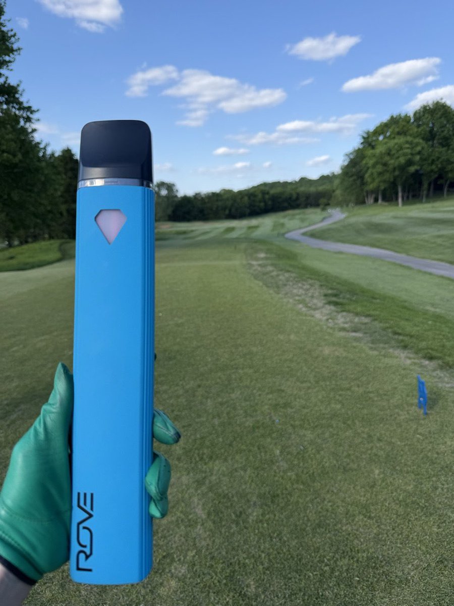 rovebrand's tweet photo. Beautiful day to play ⛳️ https://t.co/wU8PaYTcqD