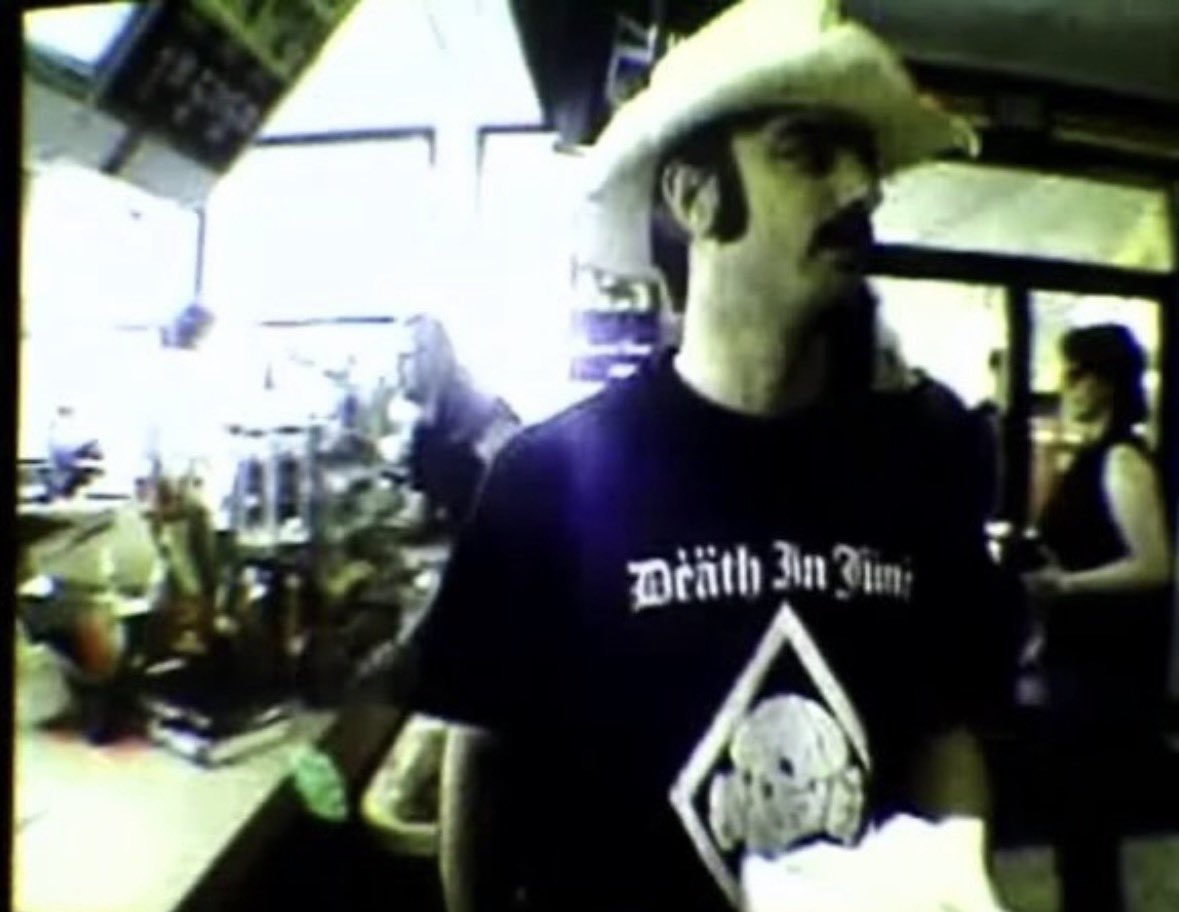 Myblackdiary93's tweet photo. Anton Newcombe of The Brian
Jonestown Massacre wearing a Death In June shirt in the "DIG!" documentary. Circa 2004 https://t.co/3lBletSVSu