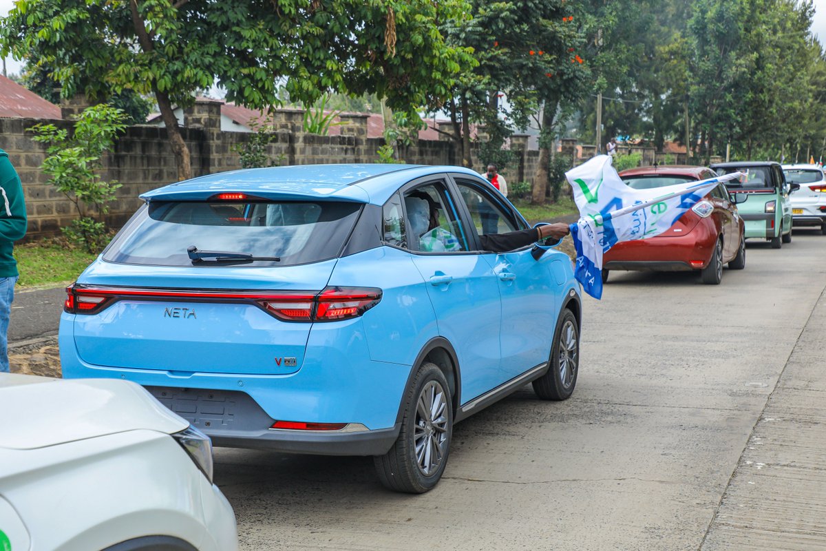 mojaevafrica's tweet photo. Nairobi didn’t just witness an EV parade today — it witnessed the growth of electric mobility in Kenya.
Proud to see MojaEV pushing the future forward through EV adoption, charging infrastructure, and public awareness.
The movement is growing.
#MojaEV #EVKenya https://t.co/4HwEXac4Iw