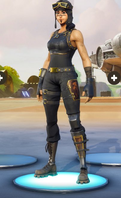 cheet's tweet photo. @GosstyOfficial i think the ogs could’ve been better respected with these styles

the left looks so unfinished compared to the right. it took them 6 months to grant the OGs unfinished work. 

on top of that, Aerial Assault Trooper doesn’t even have the star on side his helmet https://t.co/vtJXPbspSc