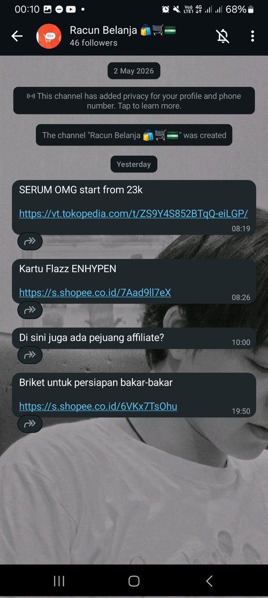 vay freetag tweet media