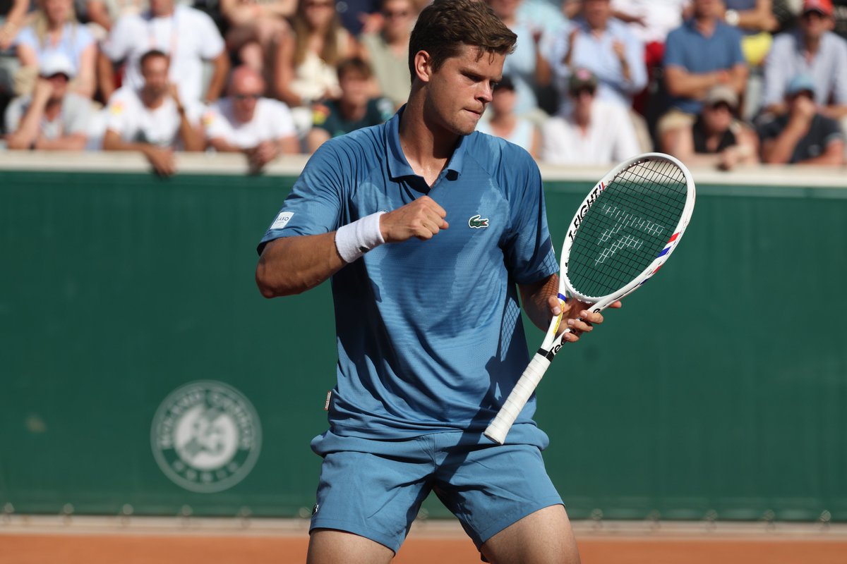 TennisBelgium's tweet photo. R1 @rolandgarros:

Alexander Blockx vs Coleman Wong 6-3, 6-4, 6-2

Routinelike for Alex who didn't look like he was making his debut with the pros in Paris. Served well, was clutch at the (few) important moments &amp; enjoyed himself.

A joy to watch

Plays De Minaur or Samuel in R2 https://t.co/BvsoIpsKuq