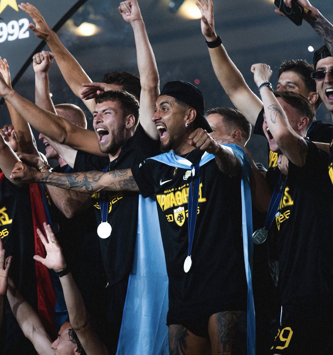AEK Athènes France tweet media