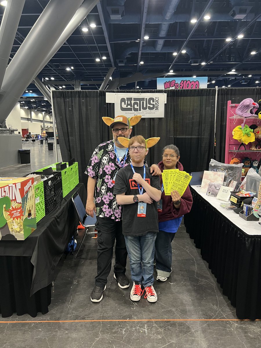 cactus_music's tweet photo. We out here 𝗟𝗔𝗦𝗧 𝗗𝗔𝗬 (𝟯) 😢for @Comicpalooza 😎weekend, 𝗙𝗿𝗶𝗱𝗮𝘆 𝟬𝟱/𝟮𝟮-𝗦𝘂𝗻𝗱𝗮𝘆 𝟬𝟱/𝟮𝟰/𝟮𝟬𝟮𝟲! Come by our 𝗯𝗼𝗼𝘁𝗵 (𝟮𝟬𝟰𝟭) &amp; say 👋! We’ll be passing out coupons and stickers, and you can hang out with your favorite record store clerks! https://t.co/ZtApxZaO1Z