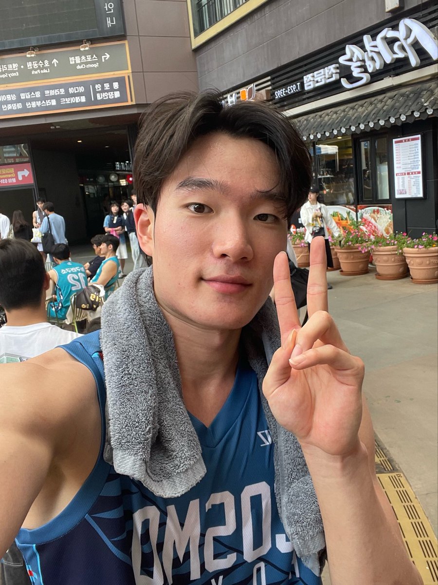 2mb0ys's tweet photo. 오랜만에 삼삼!! 고생했당~~ #이건희 https://t.co/2u710hL9xg
