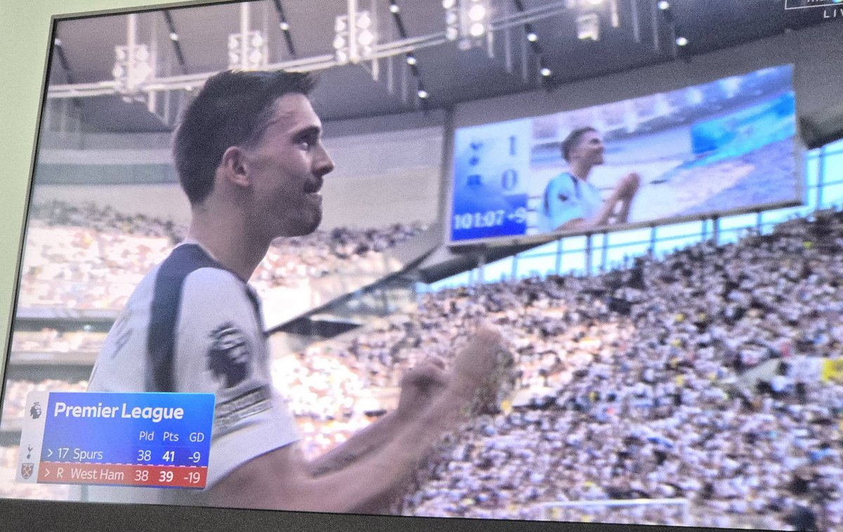 TrewoonPO's tweet photo. Thank you Spurs for making my birthday a memorable one 🤍💙⚽
#coys https://t.co/NwuSeagwAo