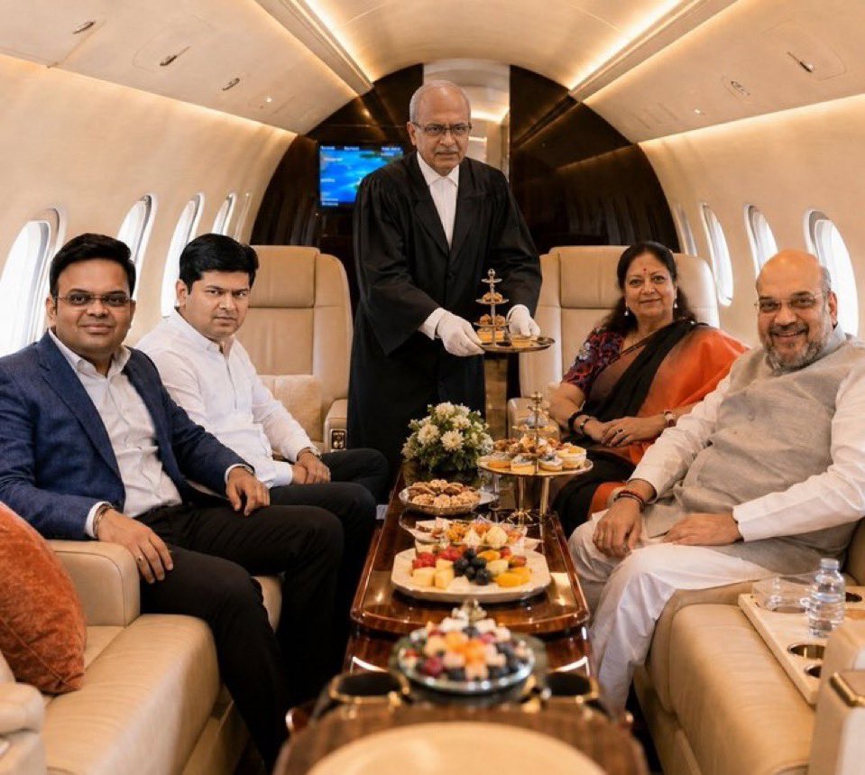 chieftrolly's tweet photo. @pbhushan1 The non-edited AI photo in the meantime 🤣🤣🤣 https://t.co/JD697nl8KO