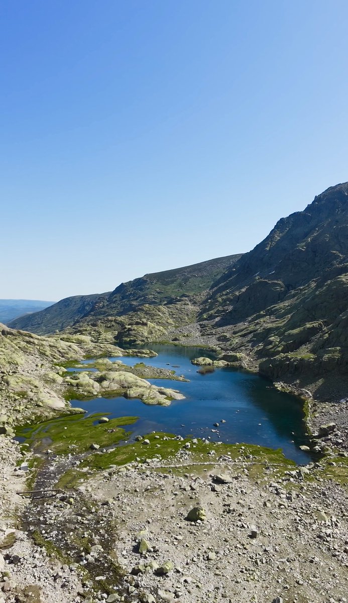 acoolteacher5's tweet photo. Fin de semana de aventura 🥾⛰️😍 https://t.co/37ZO0S5Ay0