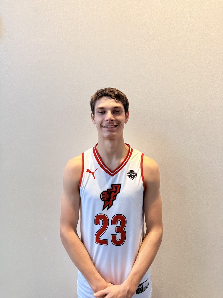 CPBFamily's tweet photo. NXTPRO Session 9
Winston Salem, NC

Game 4
64-50 Win vs. Courtmasters Elite 17U

Peyton Jennings (@Pj2tuff___) 17 pts.
Justin Vining (@jvgetsbusyyy) 17 pts.
Eli Britt (@EliBritt_) 13 pts.
Nick White (@NicholasW_4) 8 pts. https://t.co/WZYRJWuKt7