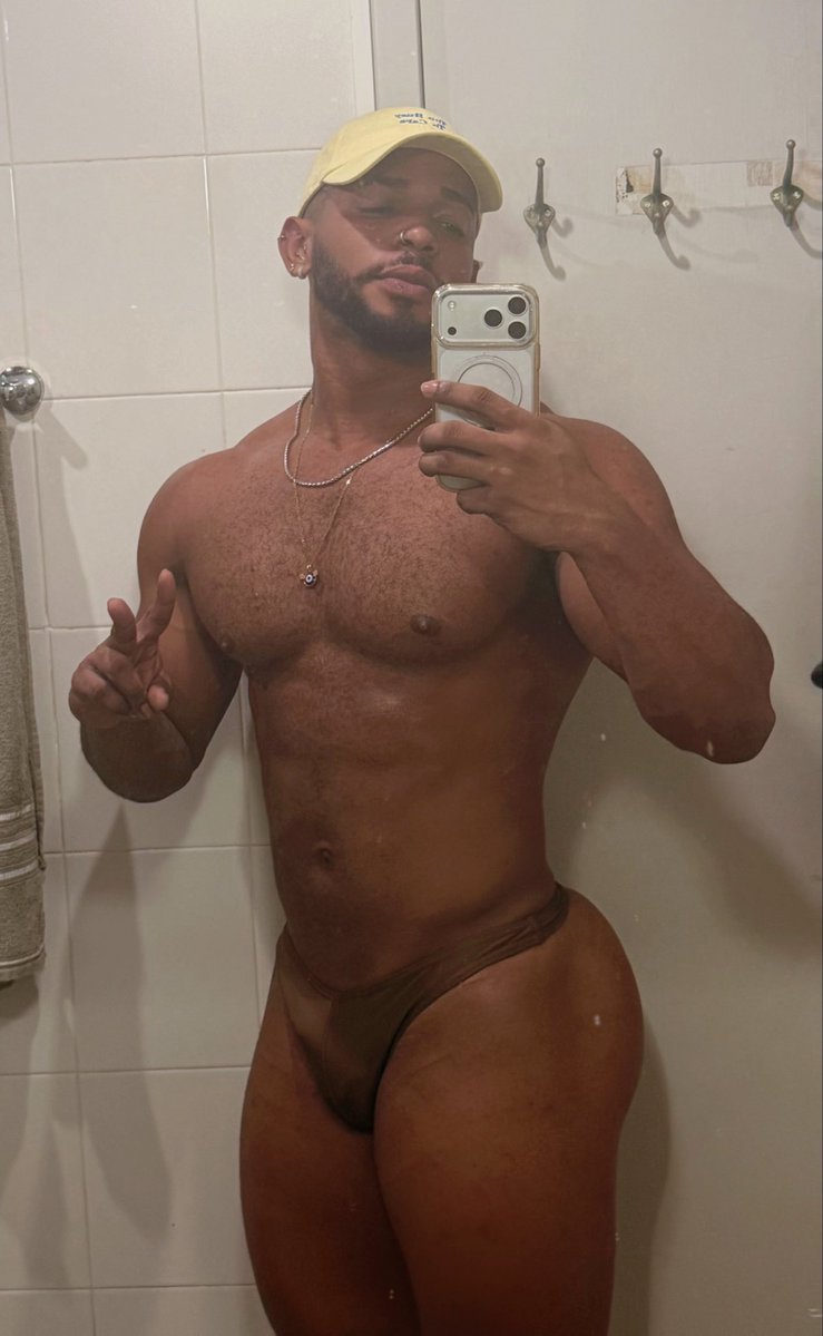 BIG BUTT 🍑 tweet media