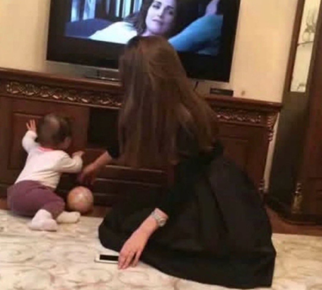 ey55i's tweet photo. عقبال ما نسكن سوا في بيت الغرام
و أجيب لي منك « غزالٍ صغيره »❣️

- أُمنيه بطريقه شاعريه لـ الشاعر بندر الشغار . https://t.co/5bJy9uCgqP