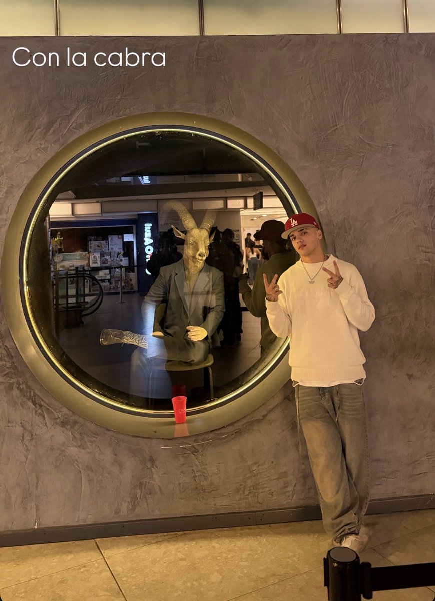 B3RNA_LF23's tweet photo. Con la 🐐 https://t.co/A9lVNpNQKh