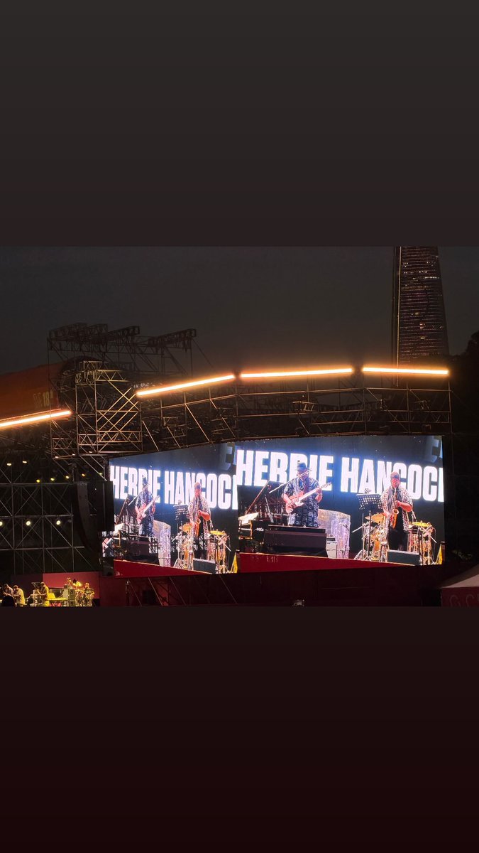 페플 tweet media