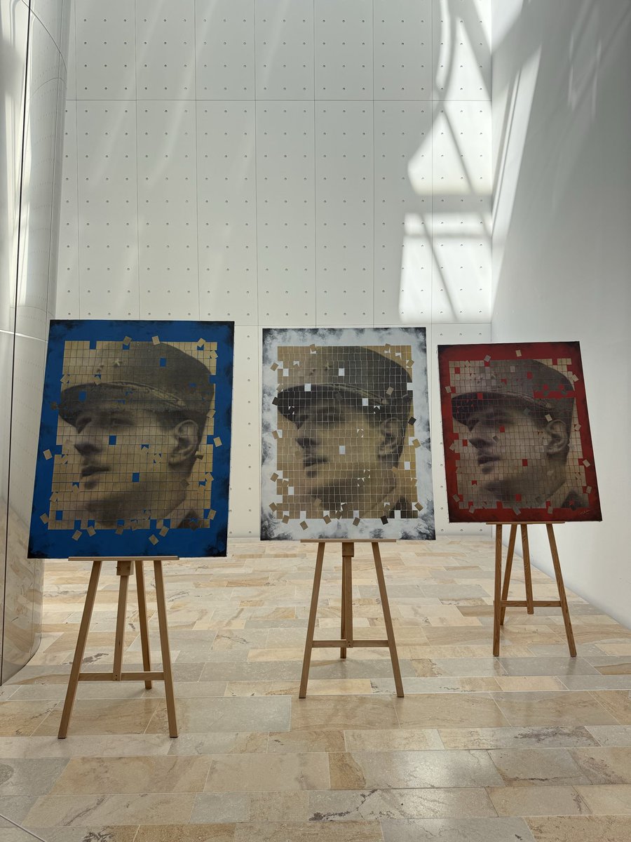 michaelcollinzz's tweet photo. degaulle-maxxing https://t.co/OQKsXadvyE