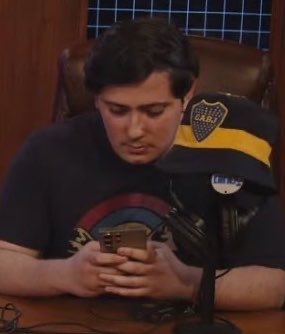 m a r i l ú tweet media