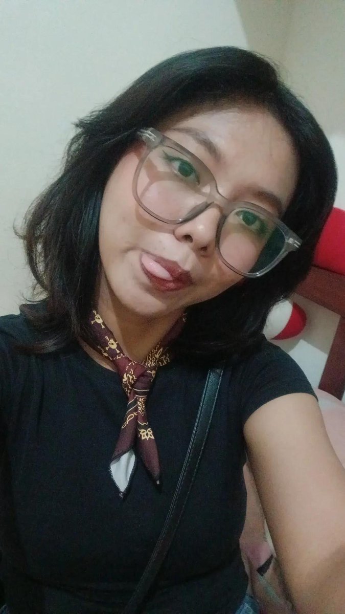 vnllapeachy's tweet photo. aku cakep https://t.co/MDtEqTeOqm