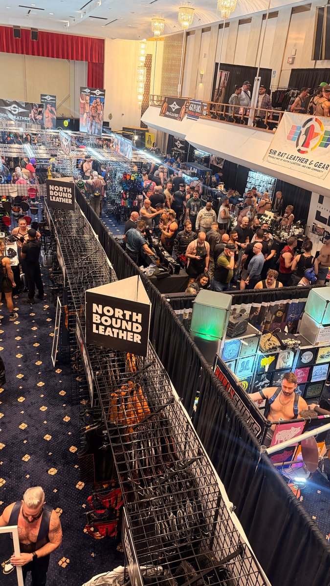 Justmario16's tweet photo. Met so many cute boys 🍑🥵 https://t.co/iXUALkzXKN