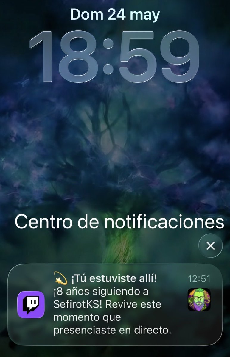 soyalba95's tweet photo. Hoy hace ocho años que sigo a @SefirotKS 
Cómo pasa el tiempo. https://t.co/zExA16CAC1