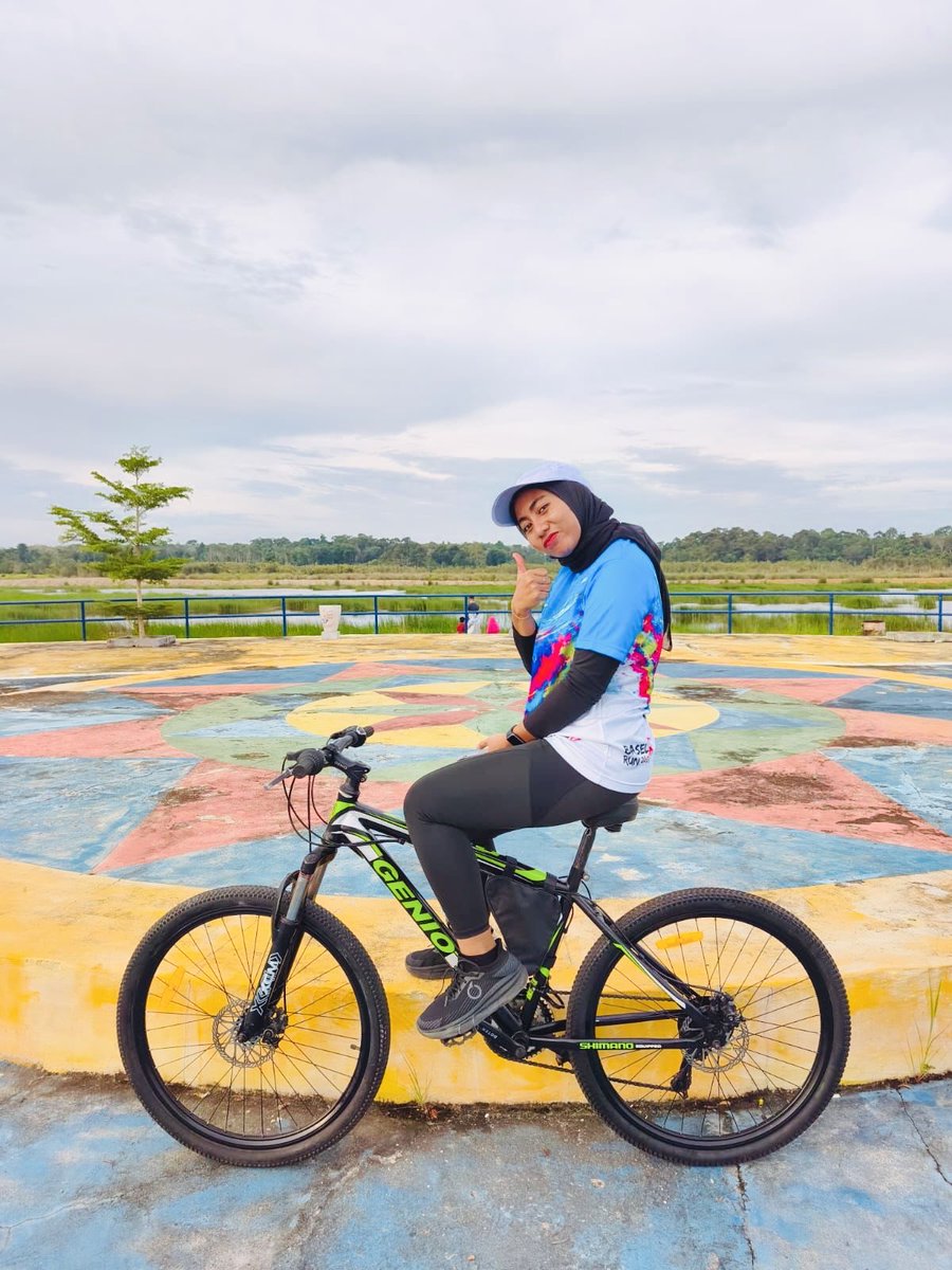 svide01's tweet photo. 🚴🏻‍♀️🚴🏻‍♀️🚴🏻‍♀️ https://t.co/DwaraDRuUC