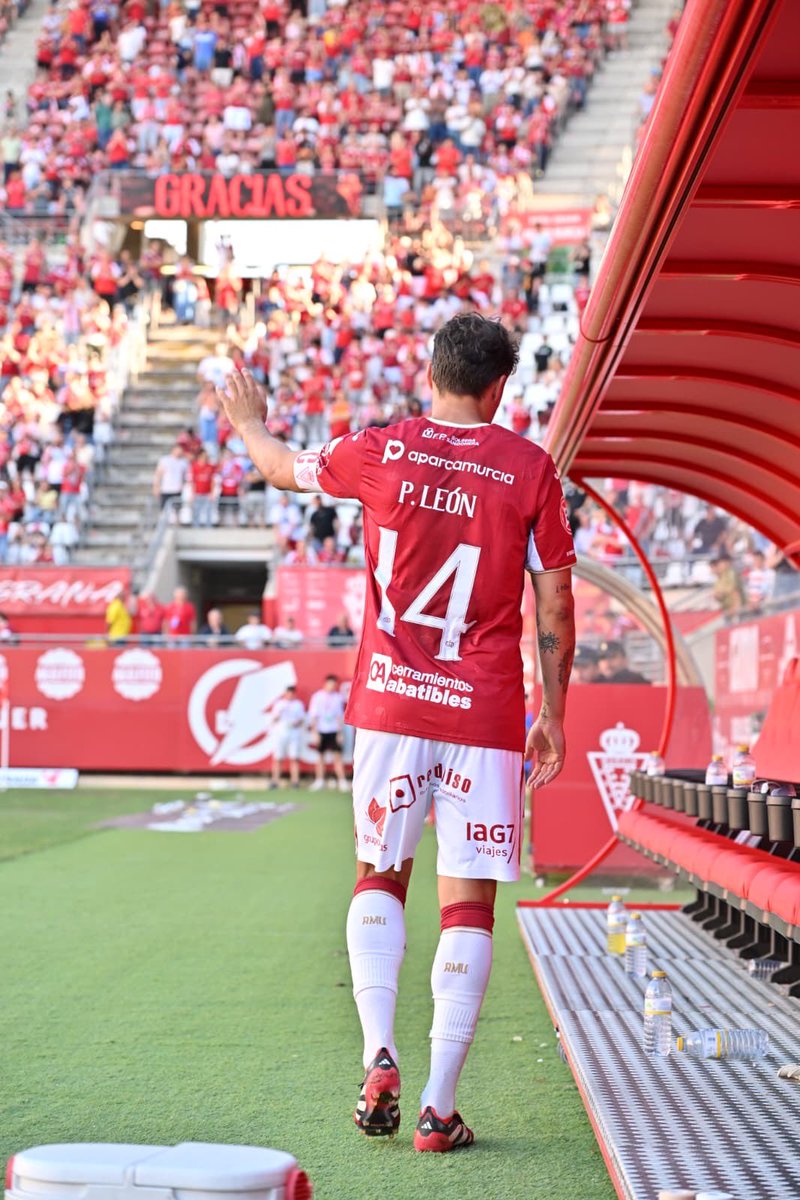 realmurciacfsad's tweet photo. ❤️ ¡Murcianistas! 

🦁 ¡Os esperamos después del partido para despedir y homenajear a @PLeonSanchez! 

😍 𝑀𝑈𝑅𝐶𝟏𝟒𝑁𝐼𝑆𝑇𝐴 𝐷𝐸 𝑃𝑂𝑅 𝑉𝐼𝐷𝐴
#RealMurc14Eldense https://t.co/1woJ3d2q5w