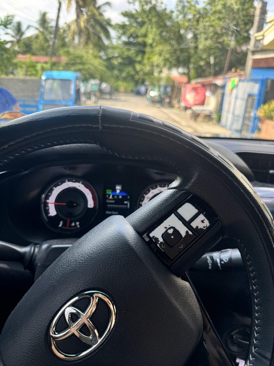 Eized_Lorenzo's tweet photo. Side questing that I’m proud of 🥹
Driving myself to Garros and playing tennis 🥹
Side questing: 100%
Studying: 0%

Di nakakababy gurl🥹 https://t.co/fTIH6TuQ94