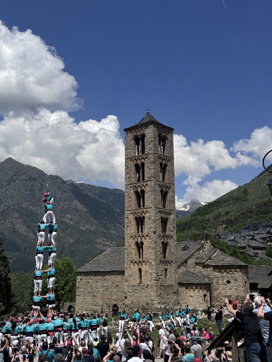 eBadellRoses's tweet photo. Castells romànics

@Verds https://t.co/pTyLSkCCyz
