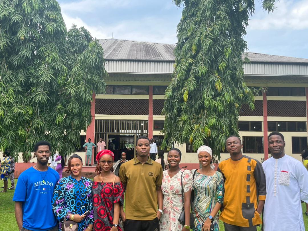 FecamdsUniport's tweet photo. ☆The same Spirit that empowered the early church lives in us today🔥🙌
Happy Pentecost Sunday, FECAMDSites🕊
Today we celebrate the birthday of the Church 🥳
♡Here are some beautiful after mass pictures📸🕊️
How did you spend your day?
#Pentecost #FECAMDS #FecamdsUph https://t.co/bfbSBcjUQg