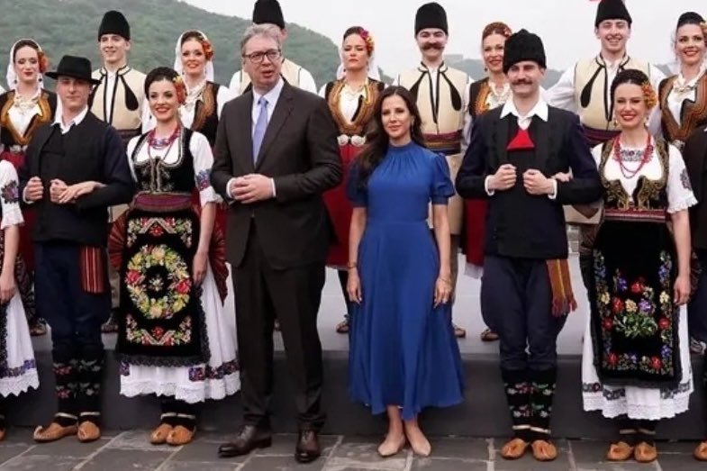 Dobar Loš Vučić tweet media