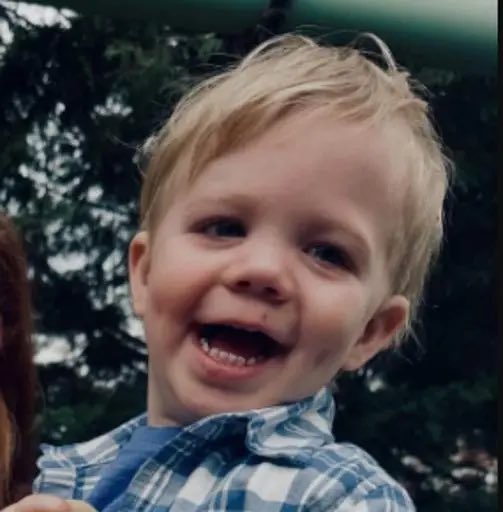 SarahMurphyTV's tweet photo. 🚨BABY &amp; TODDLER ABDUCTED IN UTAH COUNTY, police say🚨

10 m.o. Wesley Richman &amp; 1 y.o. Will Richman were reportedly taken in Saratoga Springs. 

DPS identifies suspect as 46 y.o. Dane Richman, who investigators believe is seriously depressed. 

If you know anything, call police. https://t.co/bcEP5TYD6S