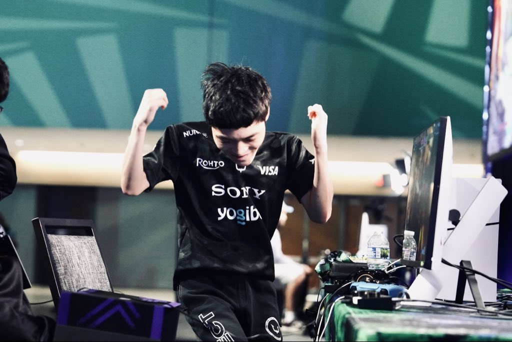 REJECT esports tweet media
