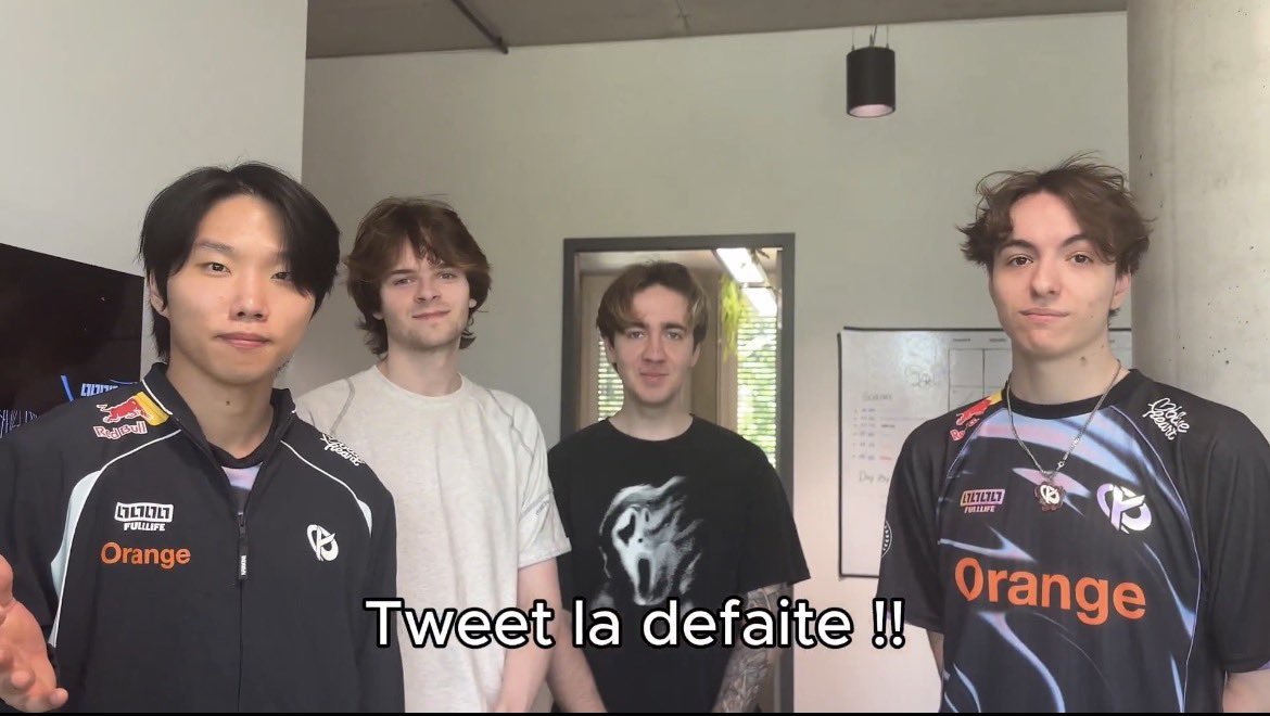 Akumaaroo's tweet photo. .@TwisMinds tweet déjà la défaite le major il est pour nous https://t.co/EsoVYtXvJe
