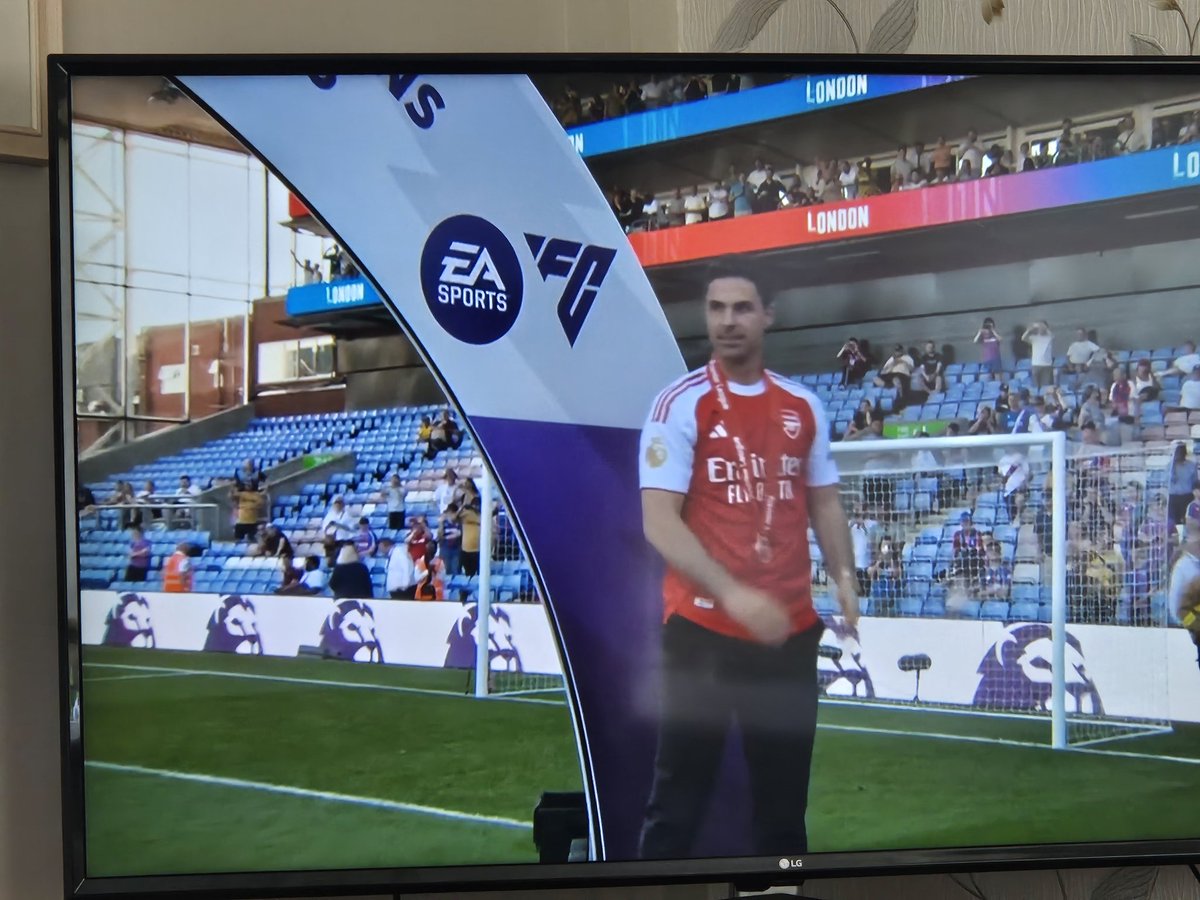 KieranM2's tweet photo. Super Mik Arteta #arsenal https://t.co/FDWycHQeWt
