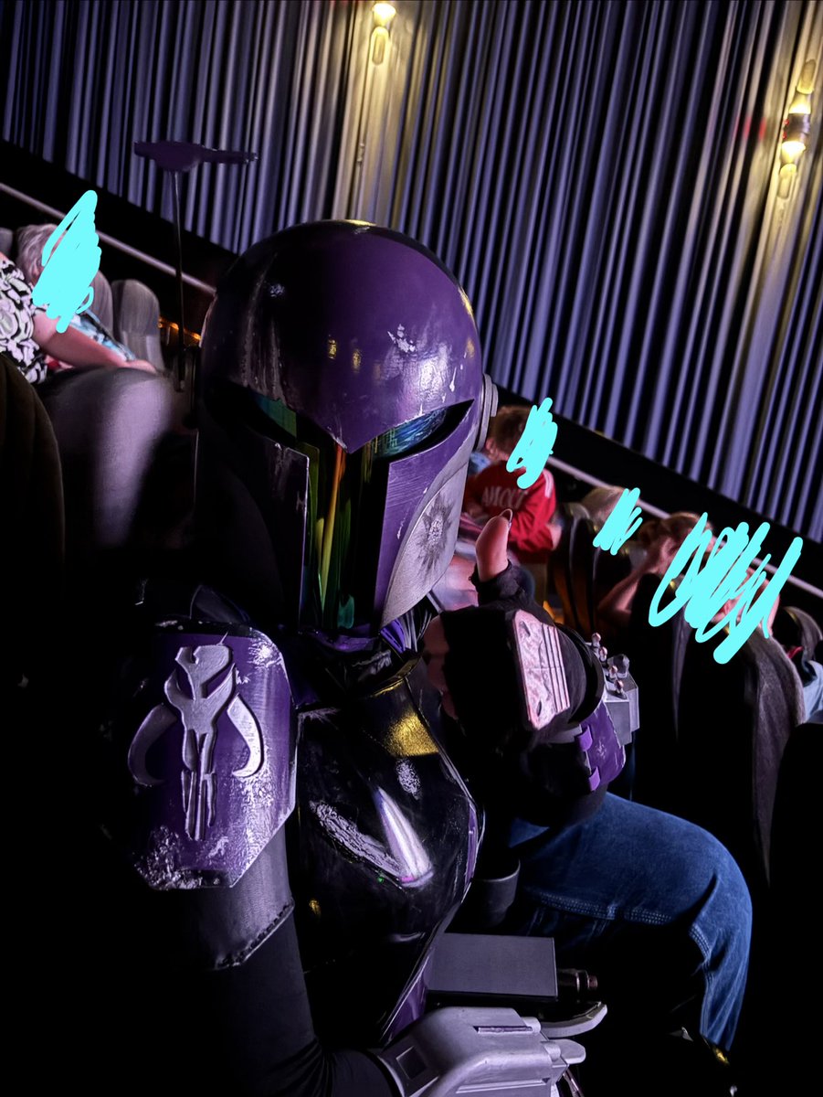StrawD0g_'s tweet photo. Saw The Mandalorian and Grogu,
I made a kids night, I gave him an ingot of Beskar I had made and thanked him for doing a good job watching Grogu for Din. He/his parents got some pictures. He gave me Yoda and I almost teared up. We parted after saying “May the Force be with you.” https://t.co/ODXQNjiouA
