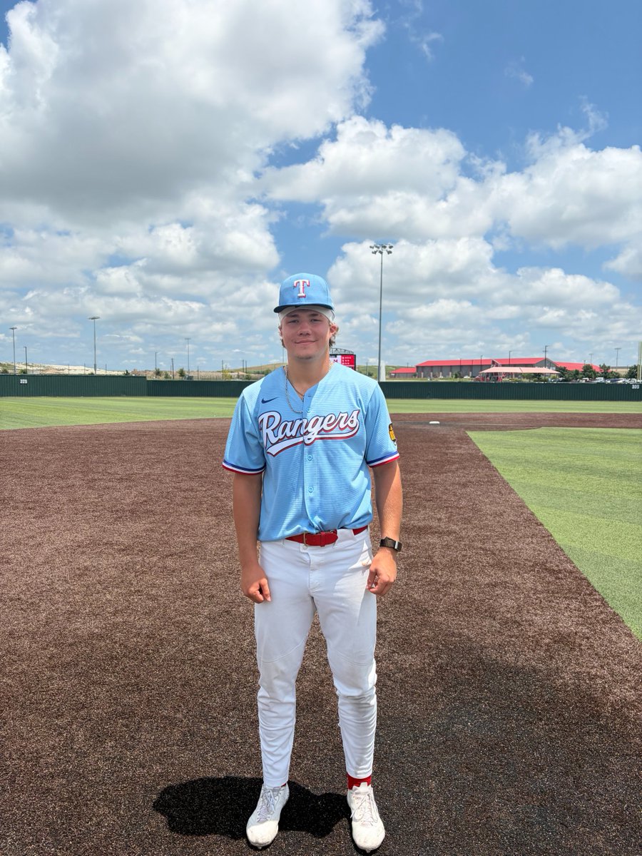 FiveToolTexas's tweet photo. F: @RangersYA Scout Team 2,
@LBAdirtbags Black 2
PoG: @BHubbard12_BB 1-3, HR, 2 RBI
Pitcher: @christianlux___ 2IP, 5K, 0 H, 0 R https://t.co/aZNmI5L0cx