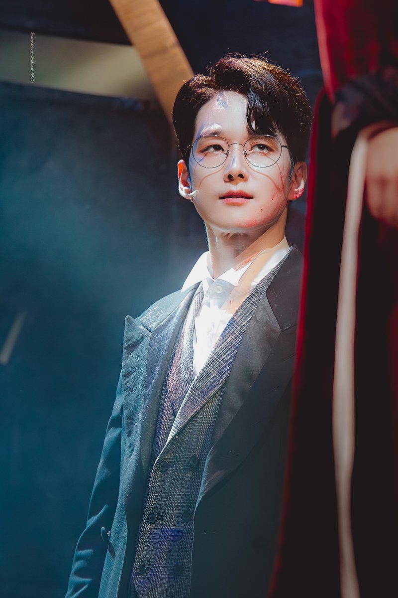 rainbow__pic's tweet photo. 20260523 7시 < 브라더스 까라마조프 > 커튼콜데이
이반役  #임강성 

🥀 https://t.co/89IulRqb1S

#브라더스까라마조프 #대학로최고의가족뮤지컬 https://t.co/2b5FTbLesp