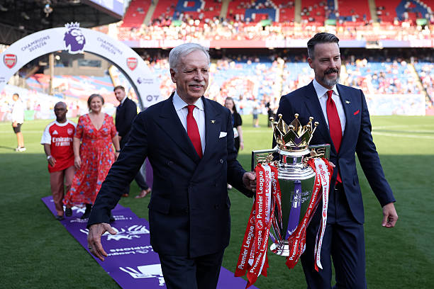 VipArsenal's tweet photo. Kroenke's x PL trophy. https://t.co/aItzz6tQF9