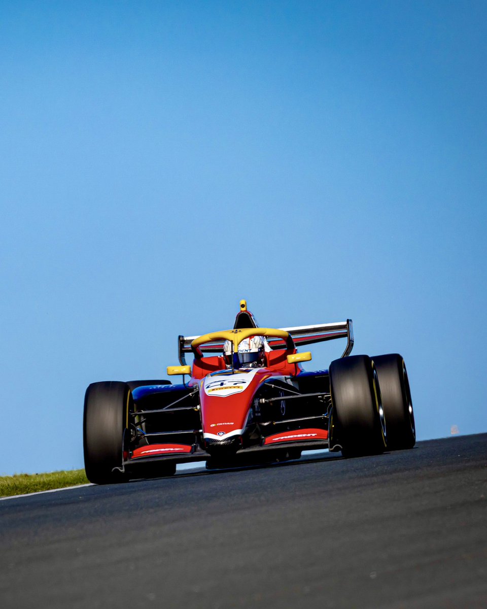 trident_team's tweet photo. Tough day in Formula Regional European Championship, we faced challenges, but the focus stays the same: the championship is long, and we’re ready to give it our all.💪

#Trident #TridentTeam #TridentMotorsport #FREC https://t.co/7lD9HItQMt